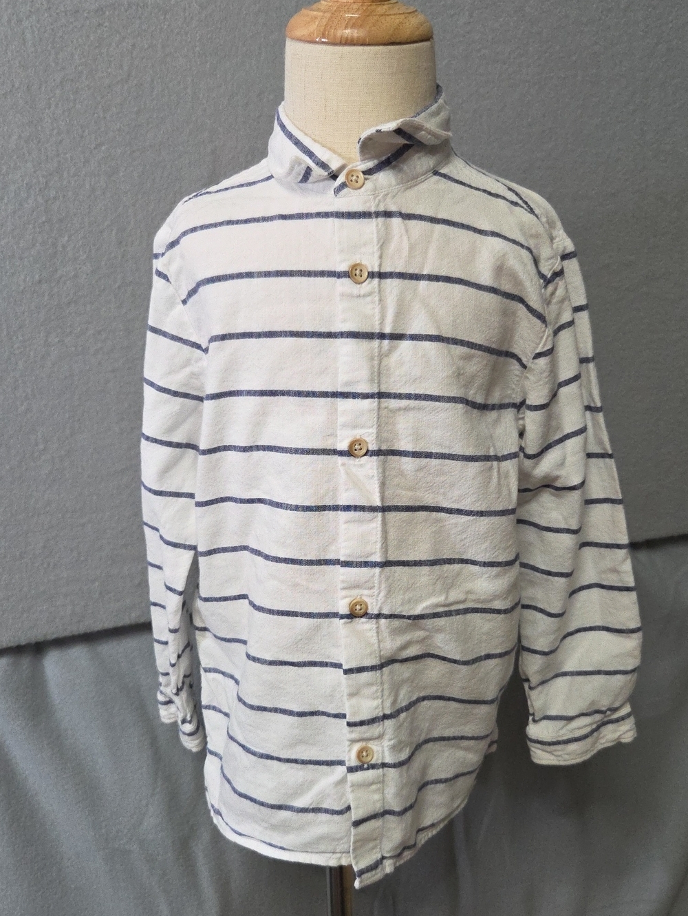 Boys Zara Button Down Shirt Size 5 White Blue Striped
